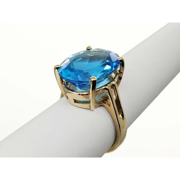 Big 11.67 ctw Oval Blue Natural Topaz Solitaire Ring 14k Gold Size 5.75 - Picture 2 of 7